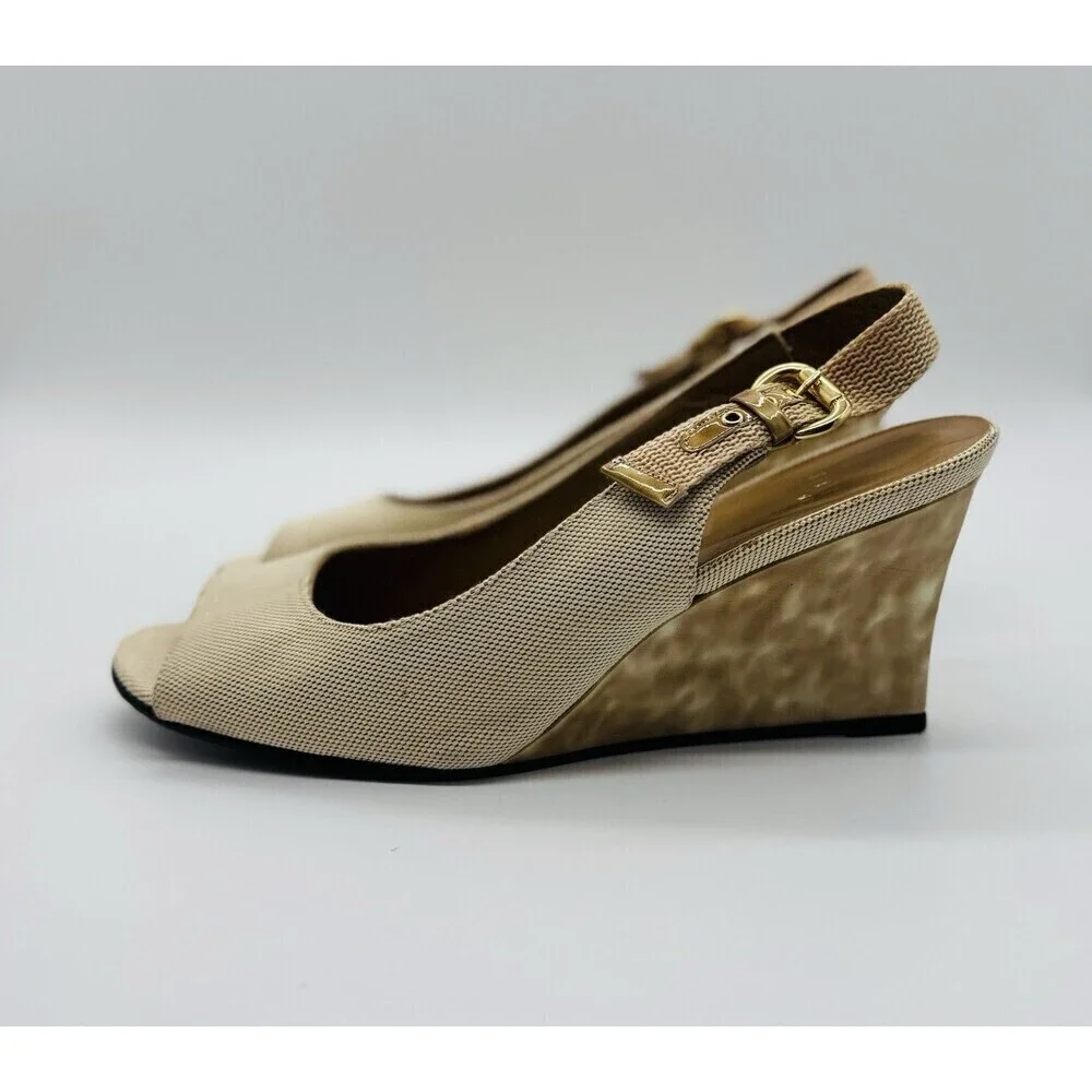STUART WEITZMAN IVORY LIGHT TAN TORTOISE SHELL WEDGES SHOES Size 9